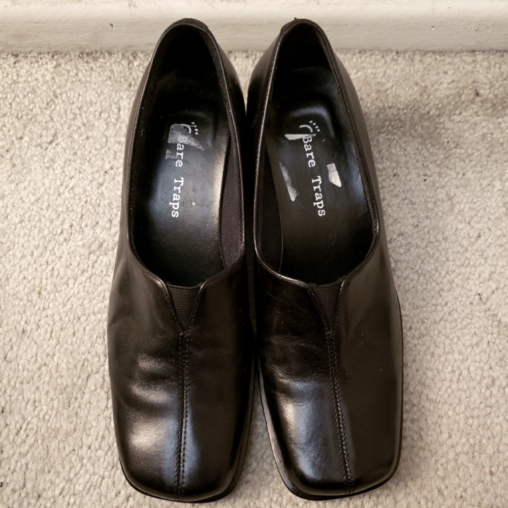 Bare Traps black shoes